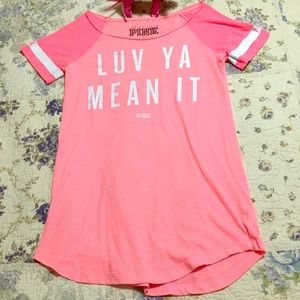 💛🍑Pink VS sleep shirt🍑💛